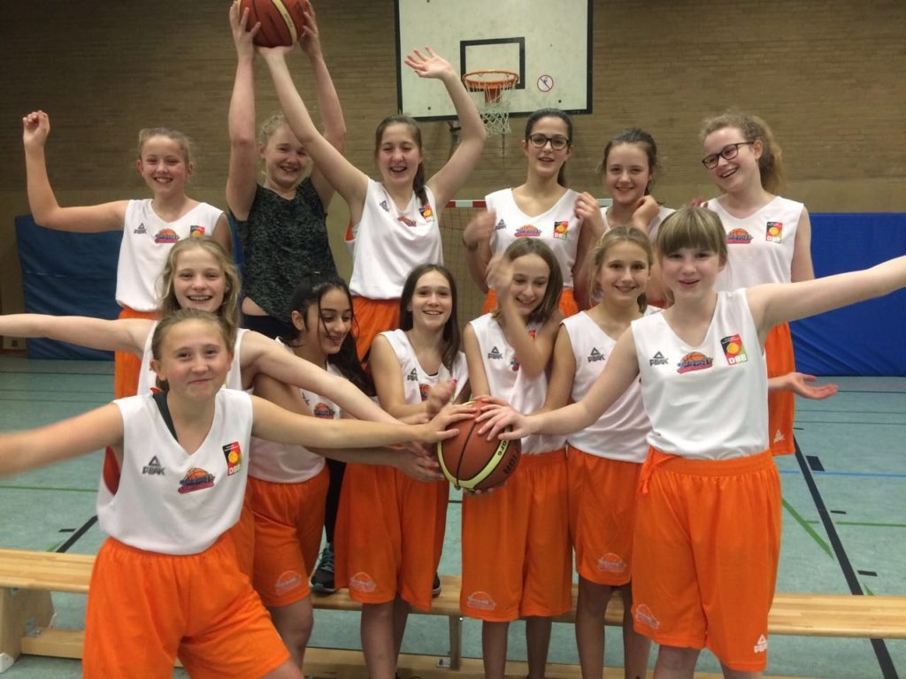 U14-Mädchen gewinnen Trikotsatz – UBC Münster e.V.