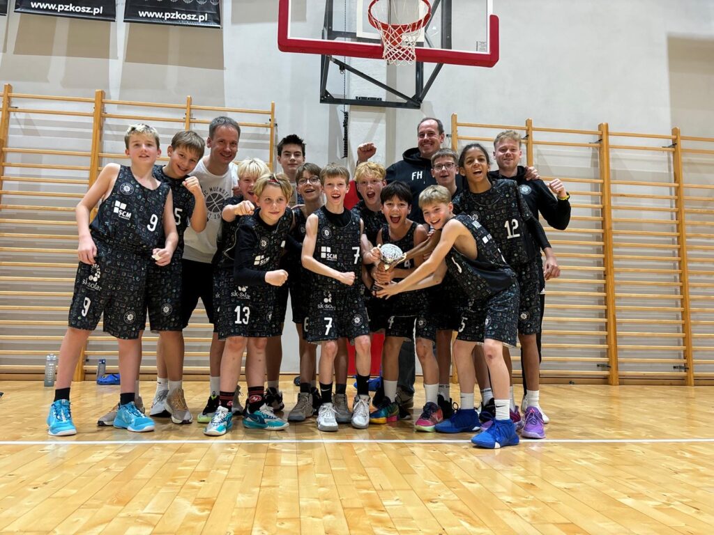 U13 erfolgreich in Polen – 3. Herren gewinnen in Ibbenbüren – U16w mit erstem Saisonsieg