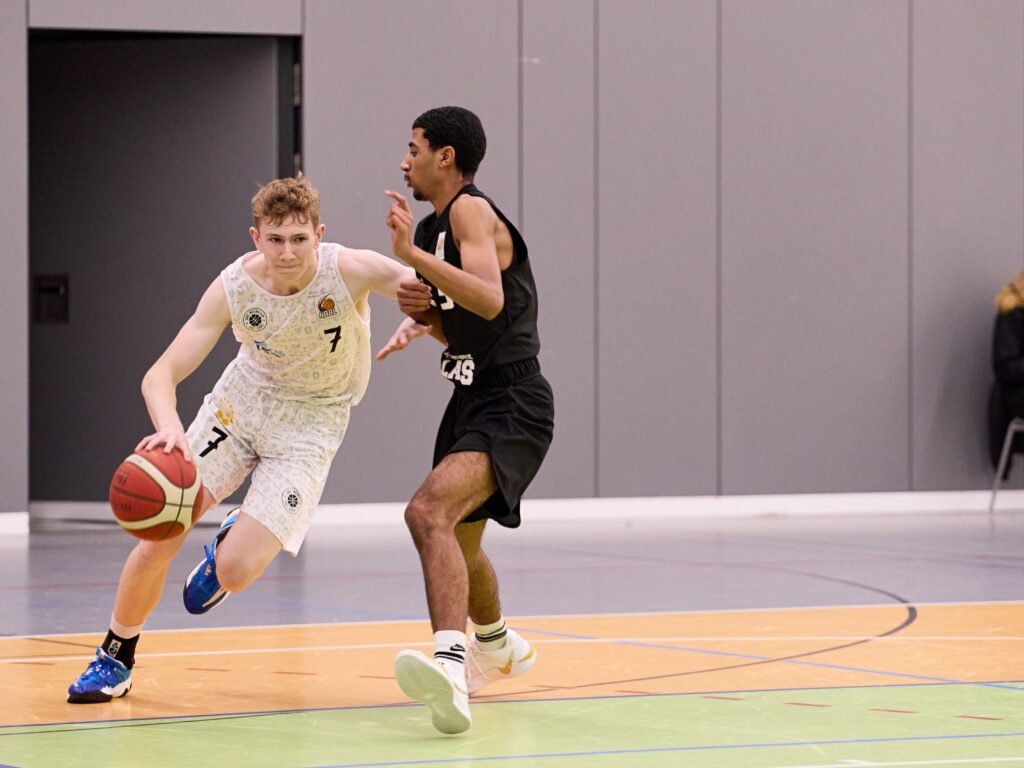 NBBL gewinnt in Paderborn