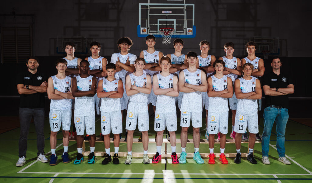 U19 nimmt erfolgreich erste Hürde in Richtung Division A